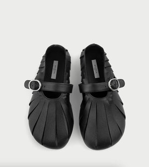 Yuedeng Ballerinas, Black