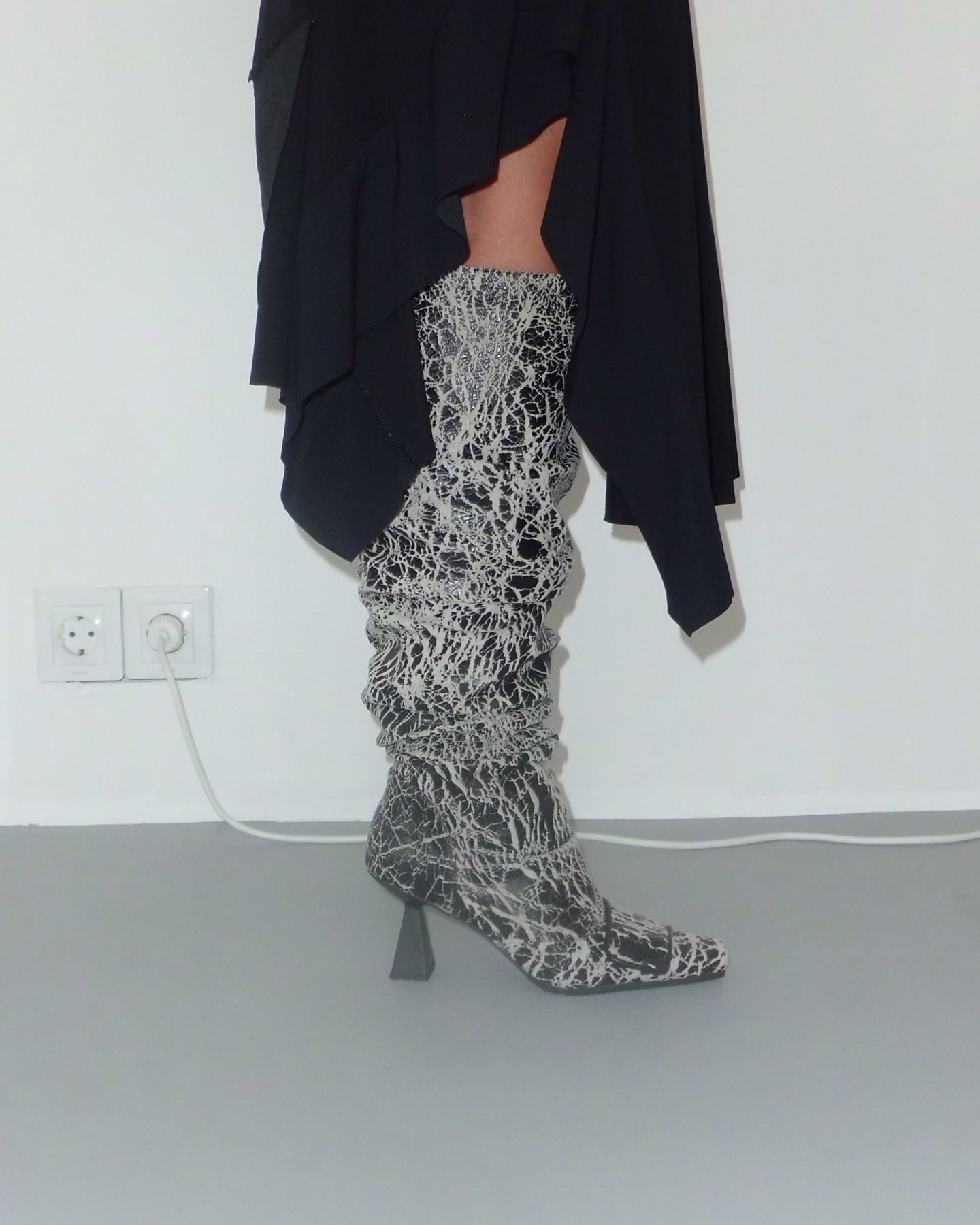Gathered Boots, Smoke 40MM