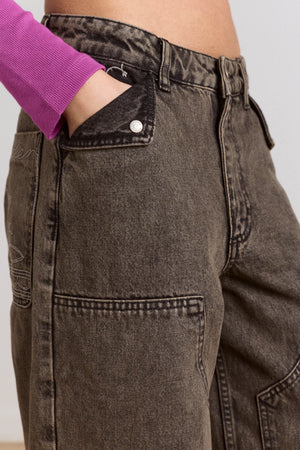 Dempsie Jean, Ginger Wash