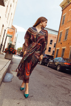 Sue Kaftan in Tav