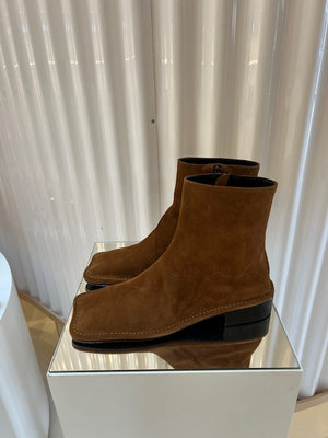 Hana Boot, Camel