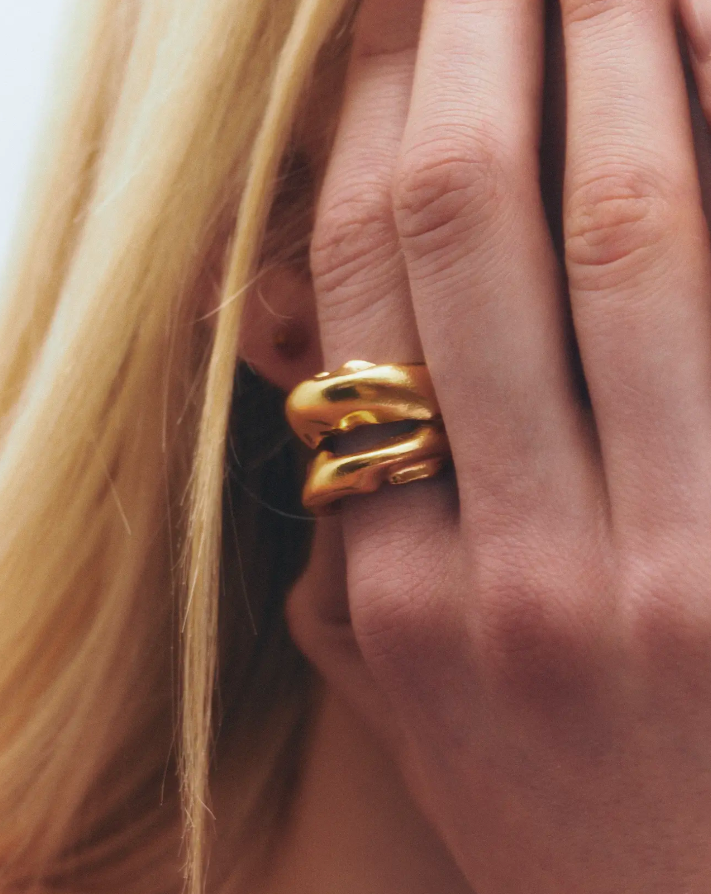 Carme Ring, Gold