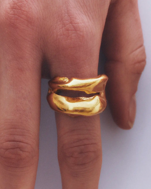 Carme Ring, Gold