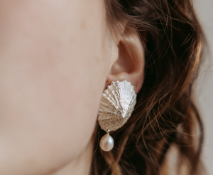 Limpet Pearl Ear Studs