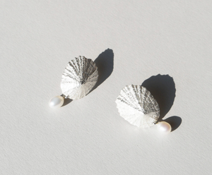 Limpet Pearl Ear Studs