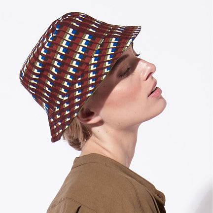 Nino Hat Riley, Brun