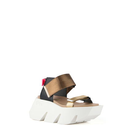 United Nude