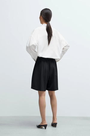 Tailored Bermuda Black