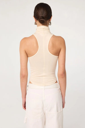 Marta Top, Vanilla
