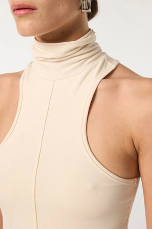 Marta Top, Vanilla