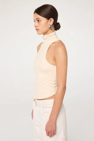 Marta Top, Vanilla